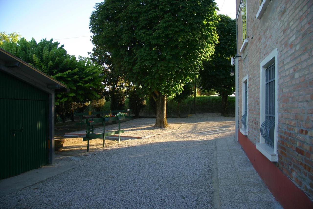 Villa Lilli 2 Ferrara Exteriér fotografie